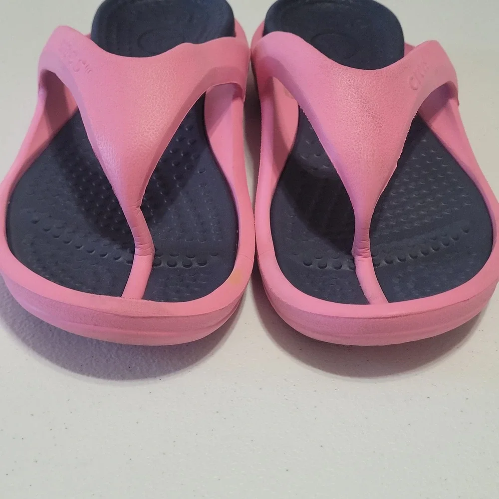 Crocs Athens Flip Flops Pink Navy Blue Women 8 Men 6 Thong Sandals - Picture 4 of 8